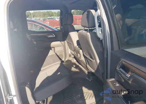 2024 Chevrolet Silverado 1500 4Wd Short Bed Rst z USA, uszkodzony, nr VIN 1GCUDEEDXRZ249610